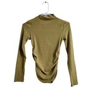 OGL NWT SIZE XS Thermal Ruched Sides Tuckable‎ Mockneck Top Green